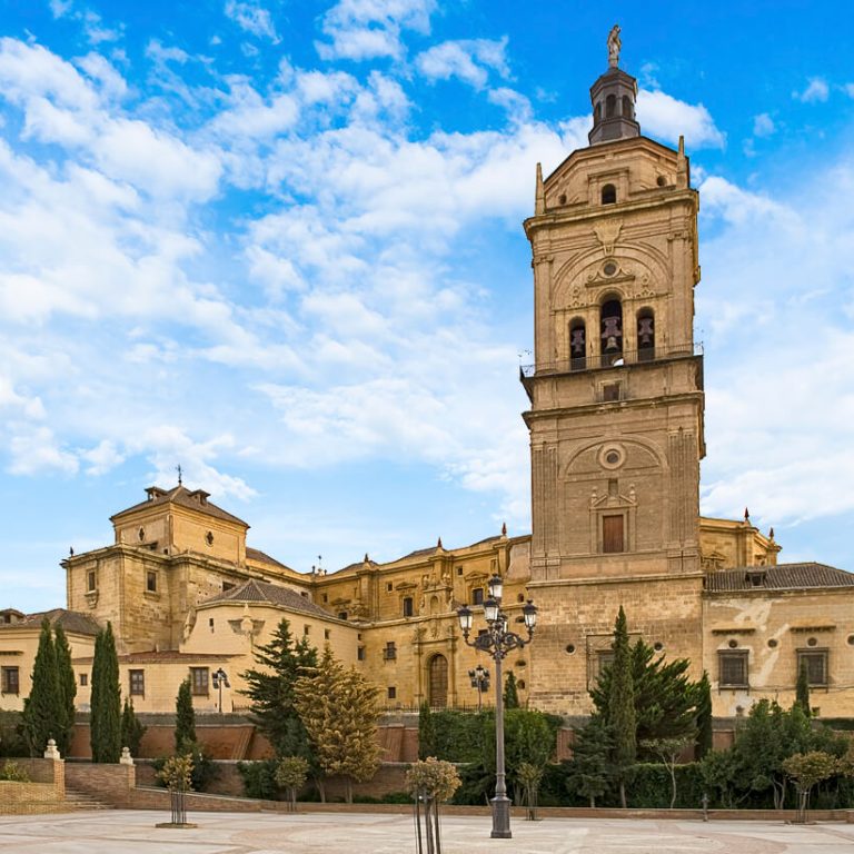 portada-catedral-de-guadix-san-torcuato-