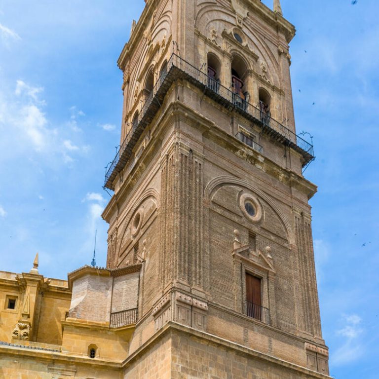 torre-catedral-de-guadix-completa